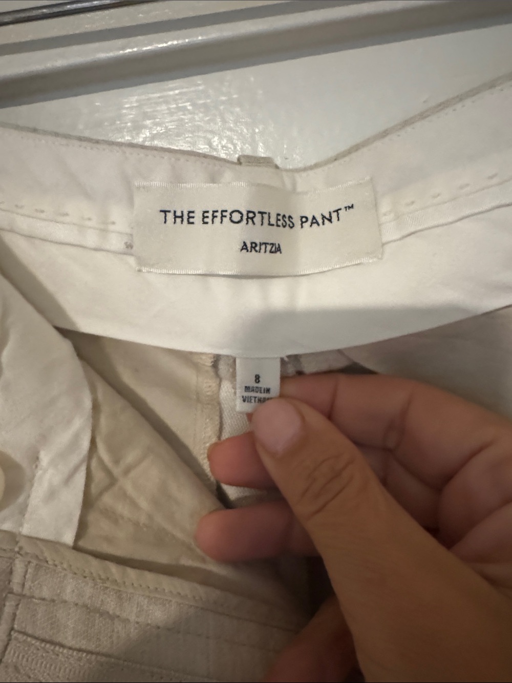 Aritzia The Effortless Pant in Cream - Picture 2 of 3